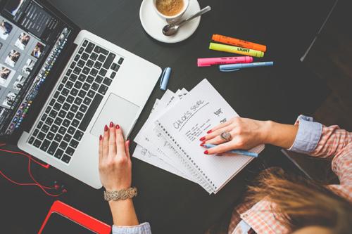 找廣州網站設計公司選至隆科技 服務優勢更多